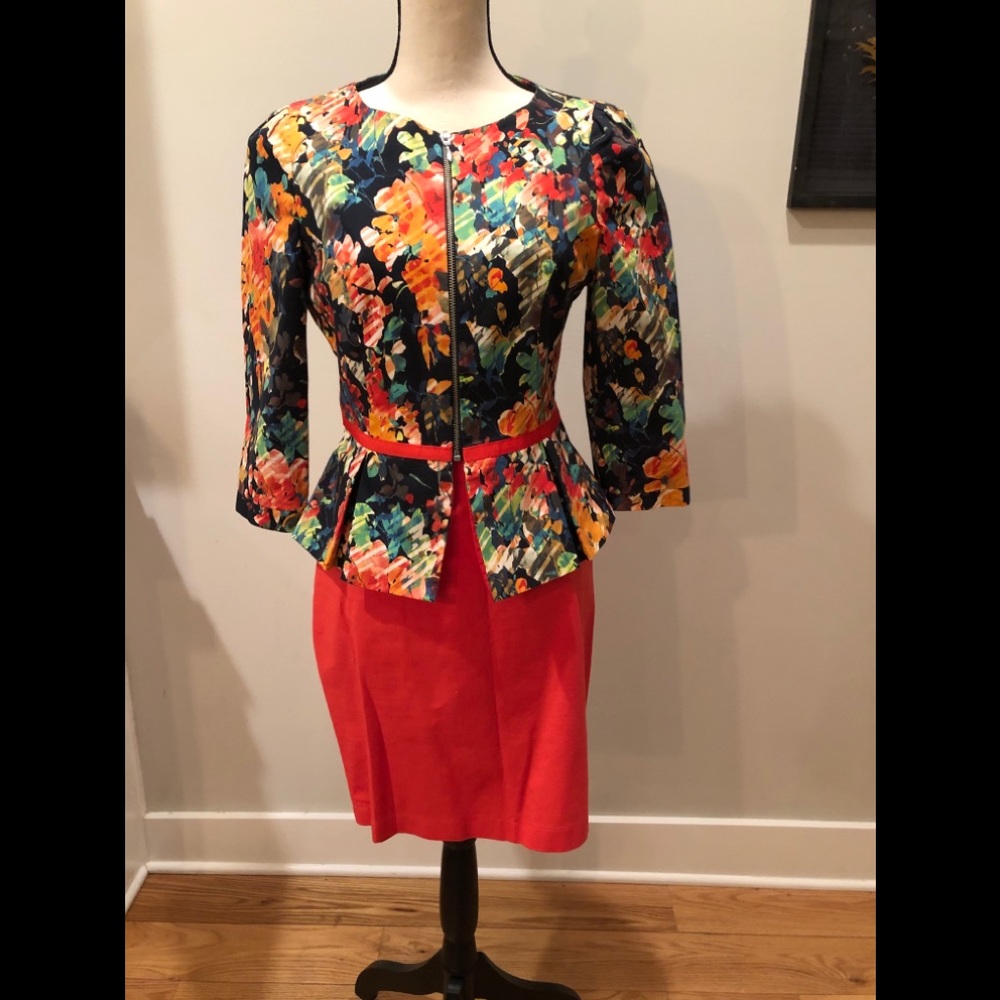 Le Group black & coral skirt suit from Italy